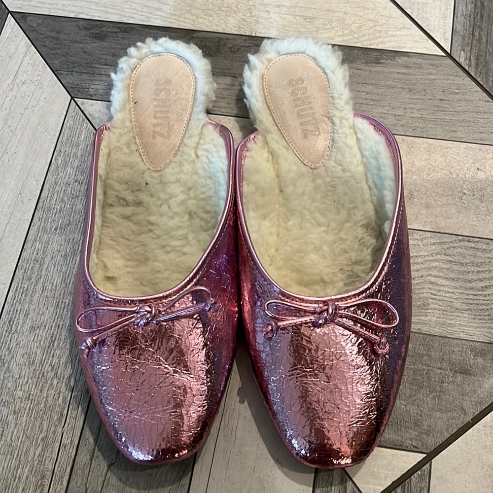 Schutz Evelin Metallic Pink Mules - Size 8